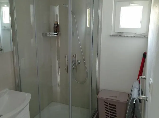 Ap Jurisic * ביבינייה